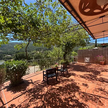 Casa Perla E Conchiglia カポリーヴェリ