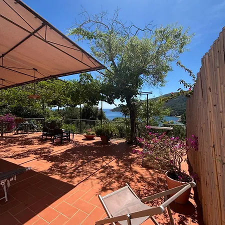 Casa Perla E Conchiglia Holiday home *