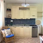 Casa Perla E Conchiglia 度假居